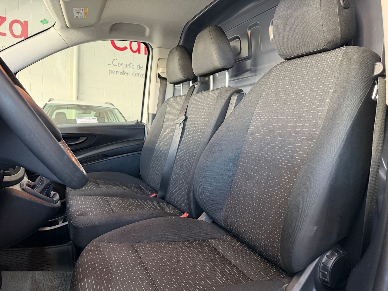 Mercedes Vito 114 CDI LARGA RWD - Foto 20