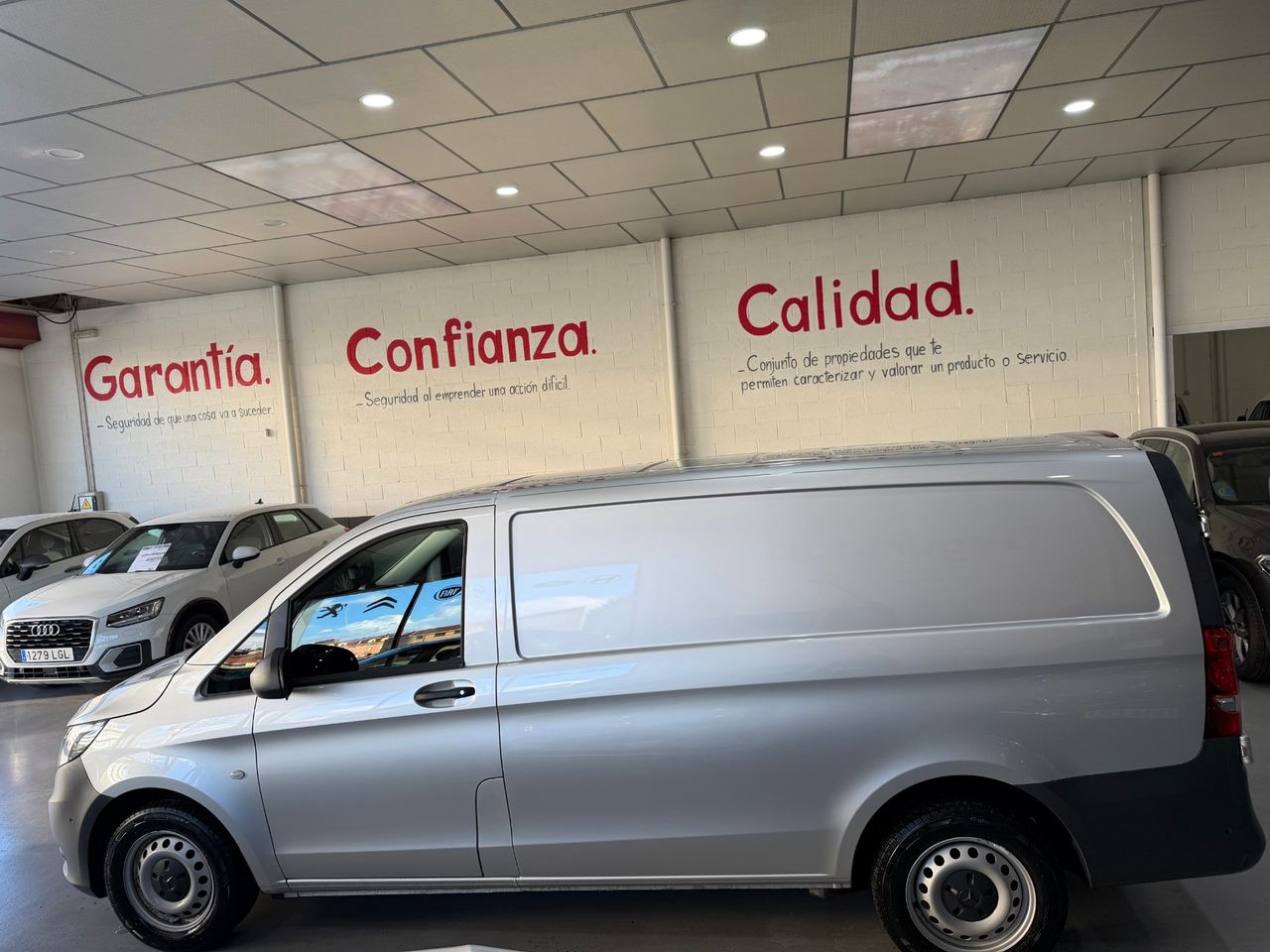 Mercedes Vito 114 CDI LARGA RWD - Foto 3