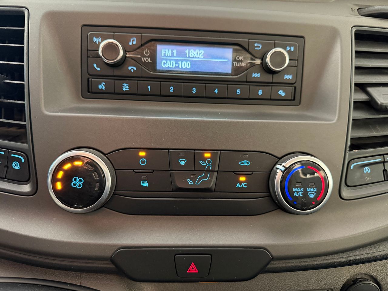 Ford Transit 2.0 ECOBLUE 130CV L3 H2 VAN TREND - Foto 14