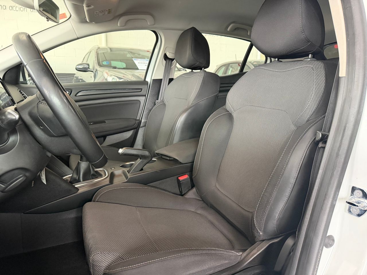 Renault Megane 1.5 BLUE DCI 115 CV LIFE - Foto 12