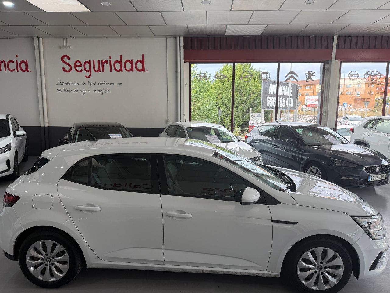 Renault Megane 1.5 BLUE DCI 115 CV LIFE - Foto 6