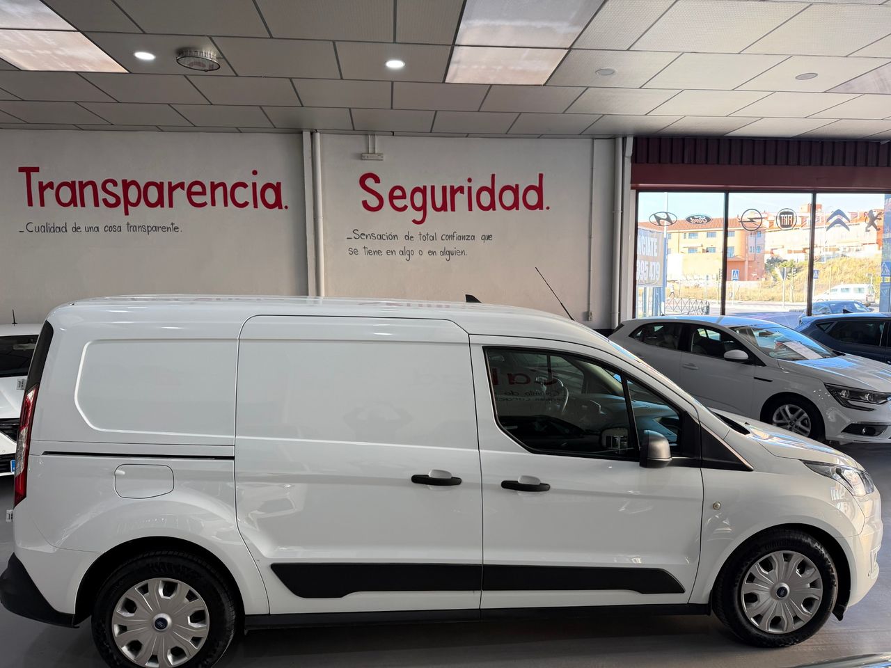 Ford Transit Connect 1.5 ECOBLUE 120CV VAN TREND 210 L2 AUTO - Foto 6