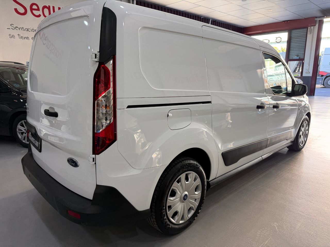 Ford Transit Connect 1.5 ECOBLUE 120CV VAN TREND 210 L2 AUTO - Foto 7