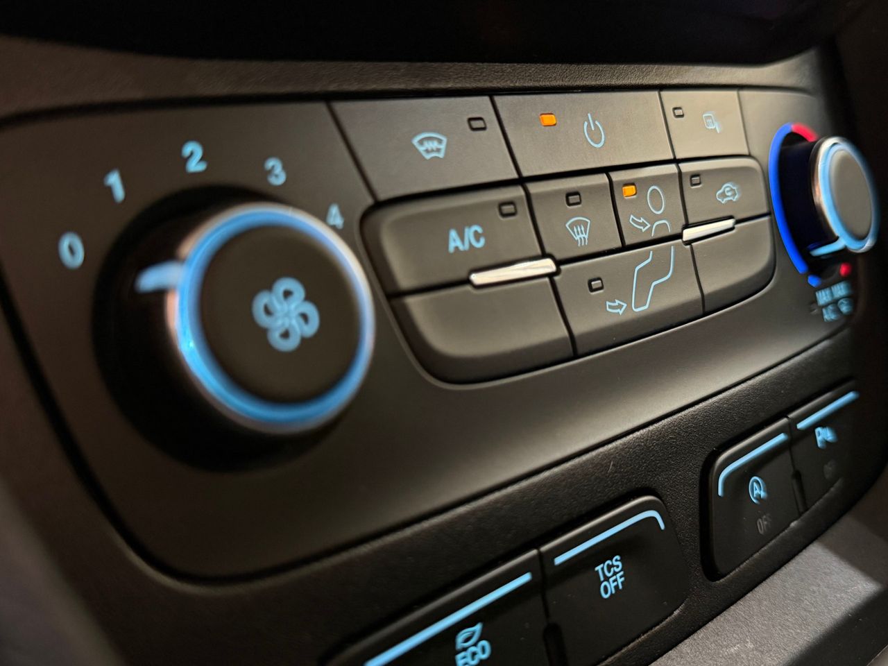 Ford Transit Connect 1.5 ECOBLUE 120CV VAN TREND 210 L2 AUTO - Foto 19