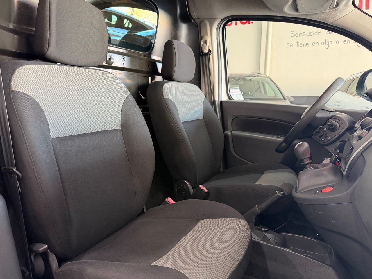 Renault Kangoo 1.5 BLUE DCI 95 CV ESPRESS PROFESIONAL - Foto 13