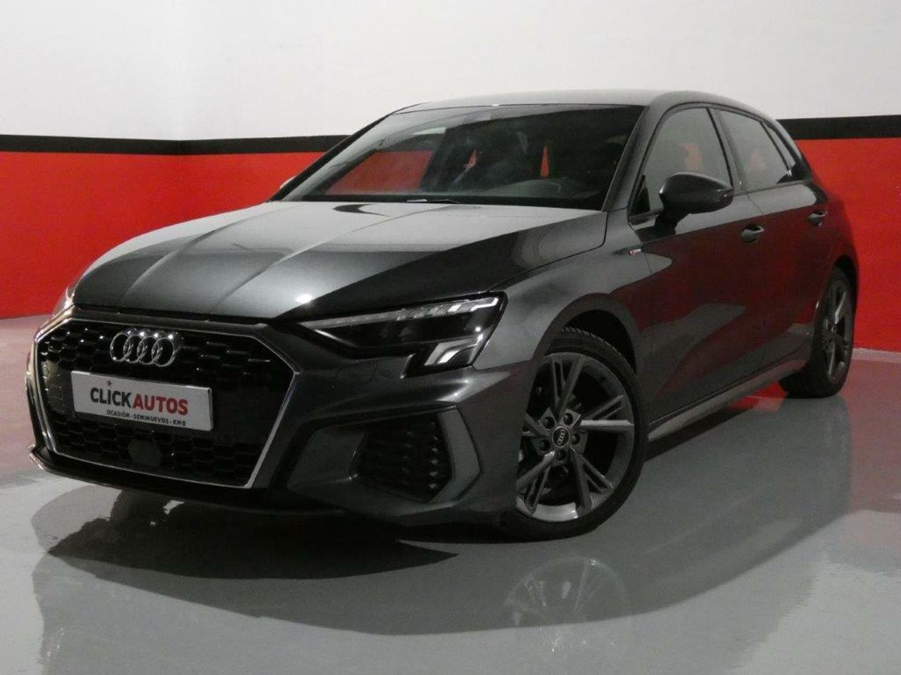 Audi q3 camara para el reconocimiento de senales de trafico  de segunda mano - audi a3 sportback 2022 /