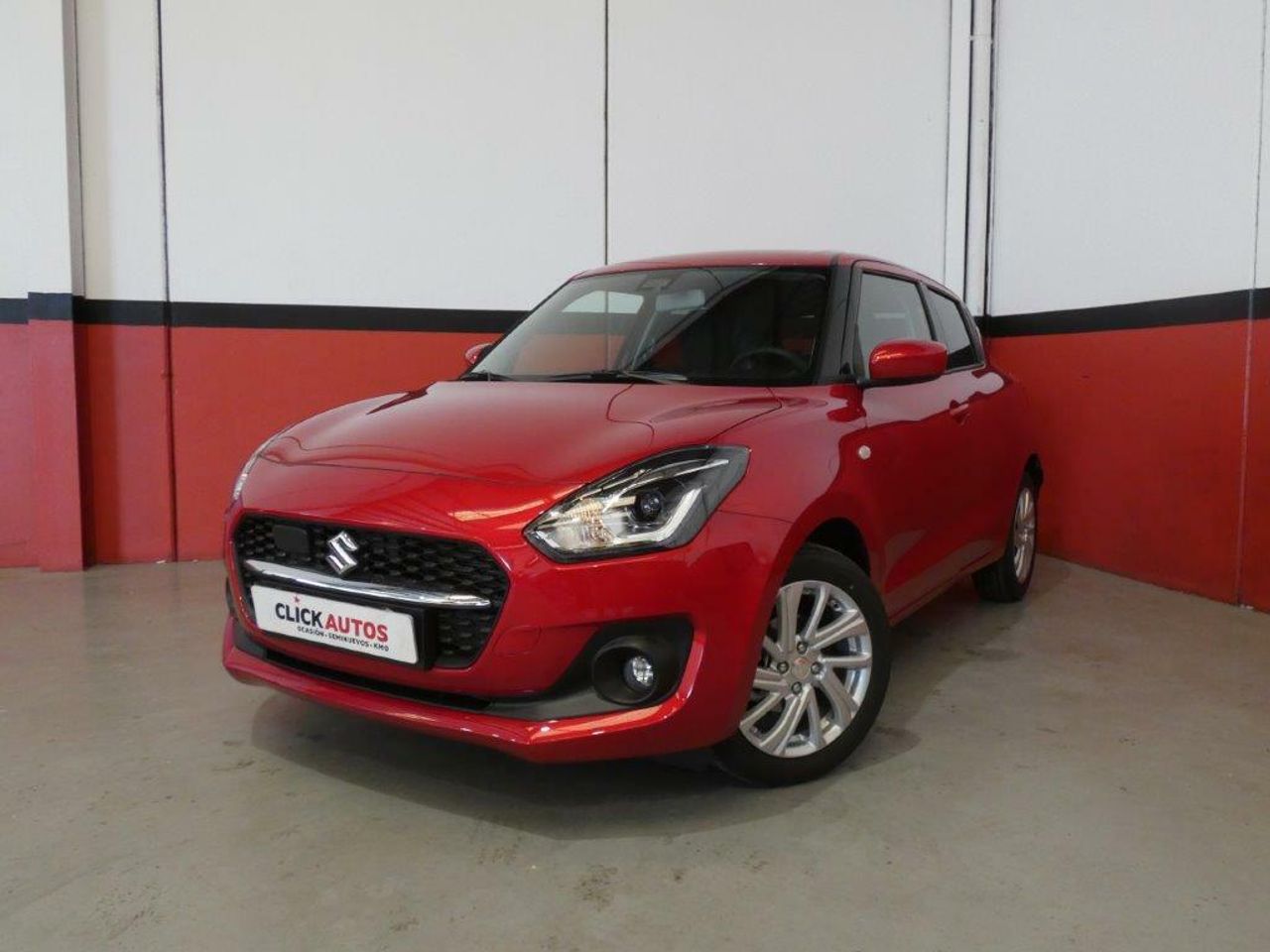 Toma de corriente auxiliar  de segunda mano - suzuki swift 2021 /