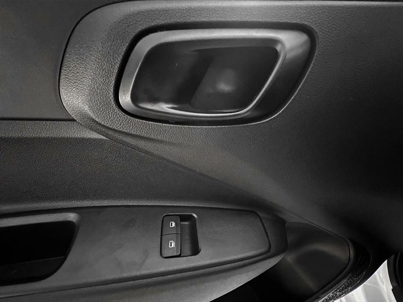 Hyundai i10 1.0 MPI 66CV Essence - foto 10