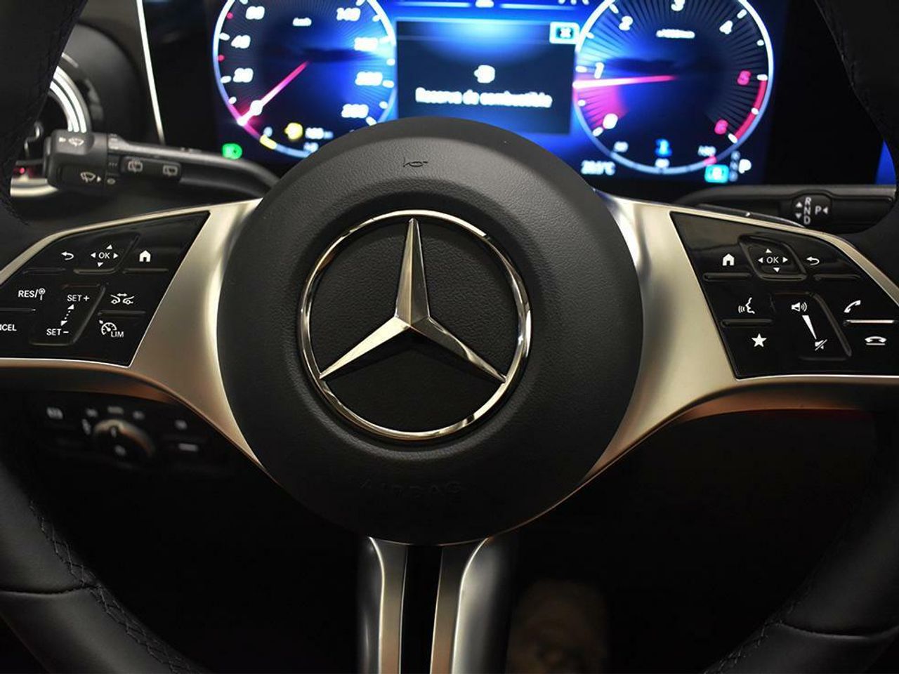 Mercedes Clase V 2.0 163CV 220D Avantgarde Largo 8PAX - foto 6