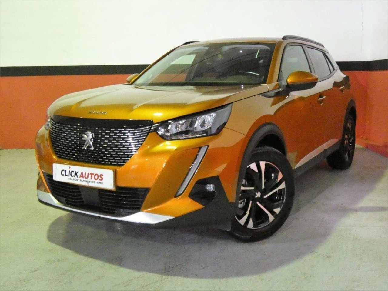 Automovil automatico negro  de segunda mano - peugeot 2008 2021 /