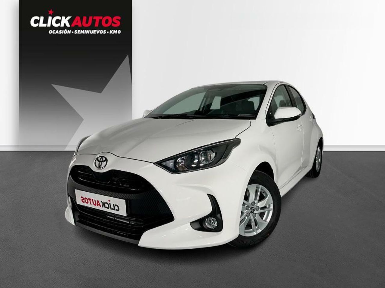 toyota yaris 2024 /