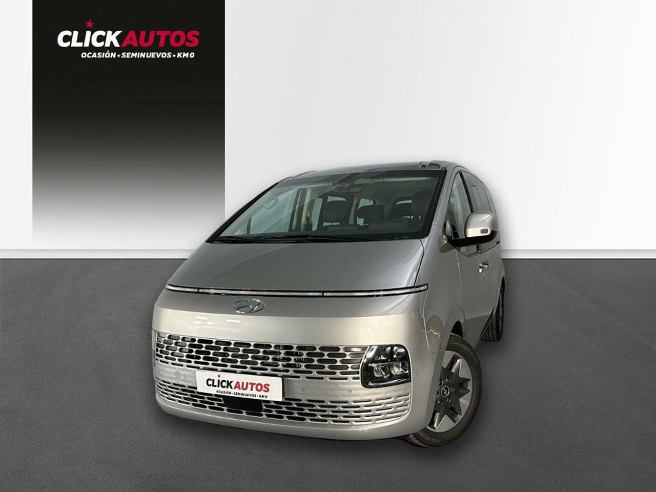 Cargador usb  de segunda mano - hyundai staria 2023 /