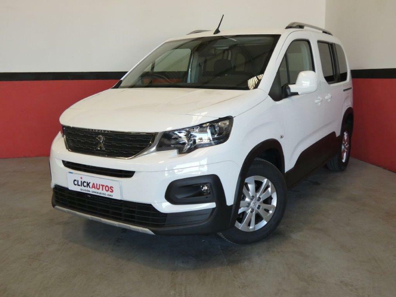Conmutacion automatica de luces carretera  de segunda mano - peugeot rifter 2021 /
