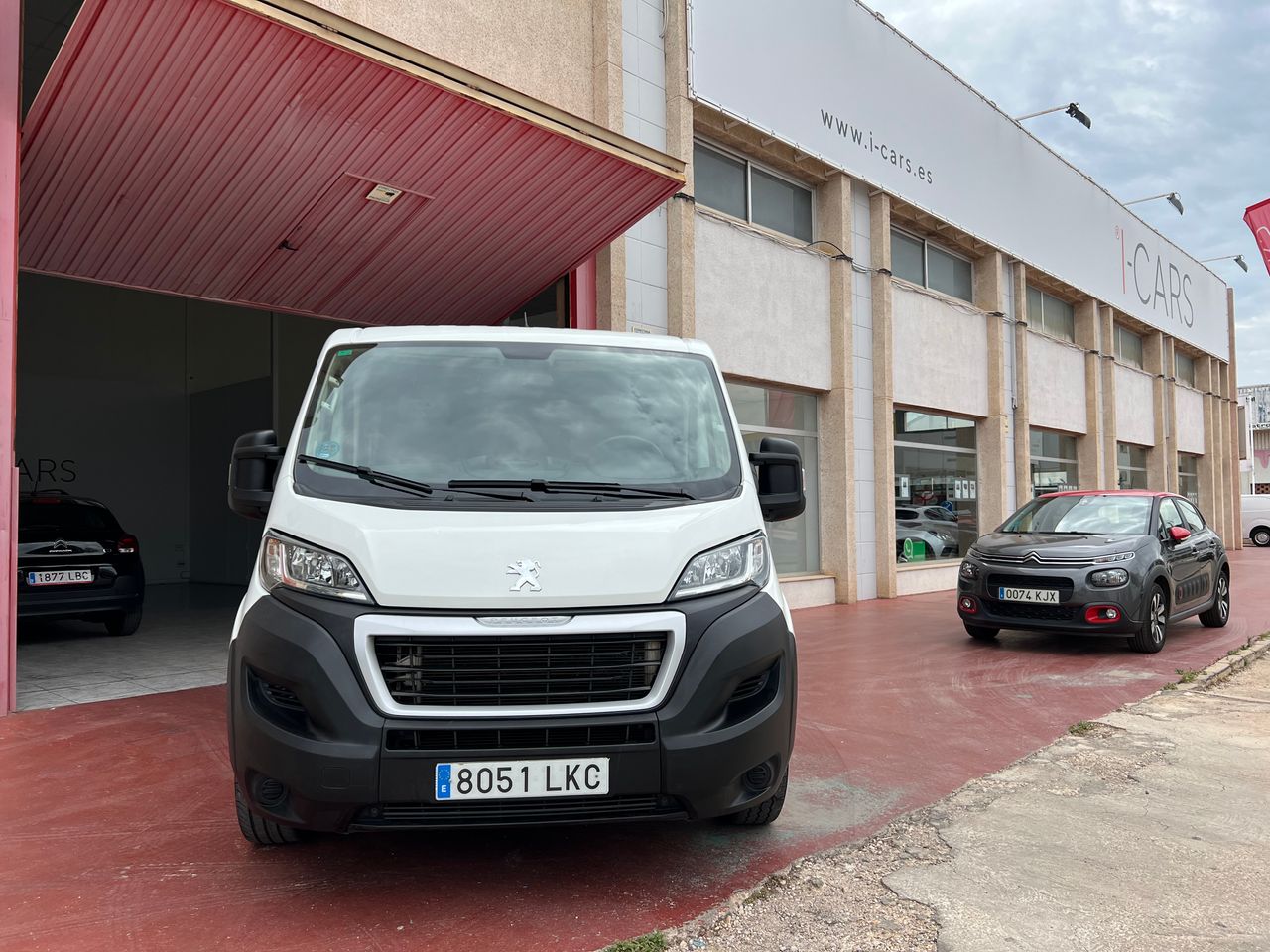 Peugeot Boxer COMBI 6 PLAZAS L1H1 120 BLUEHDI 