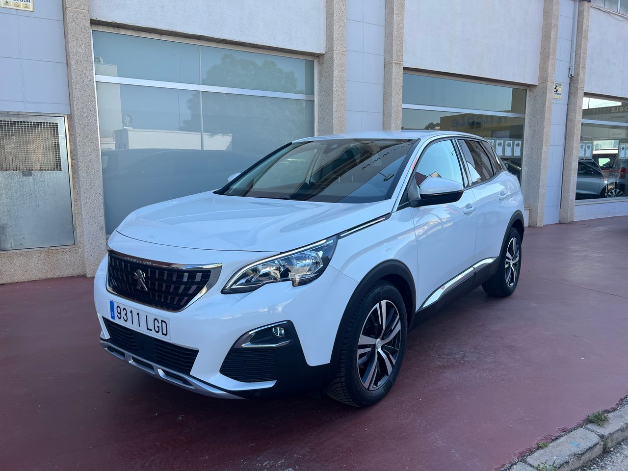 Peugeot 3008 1.5 BlueHDi 96kW (130CV) S&S Allure