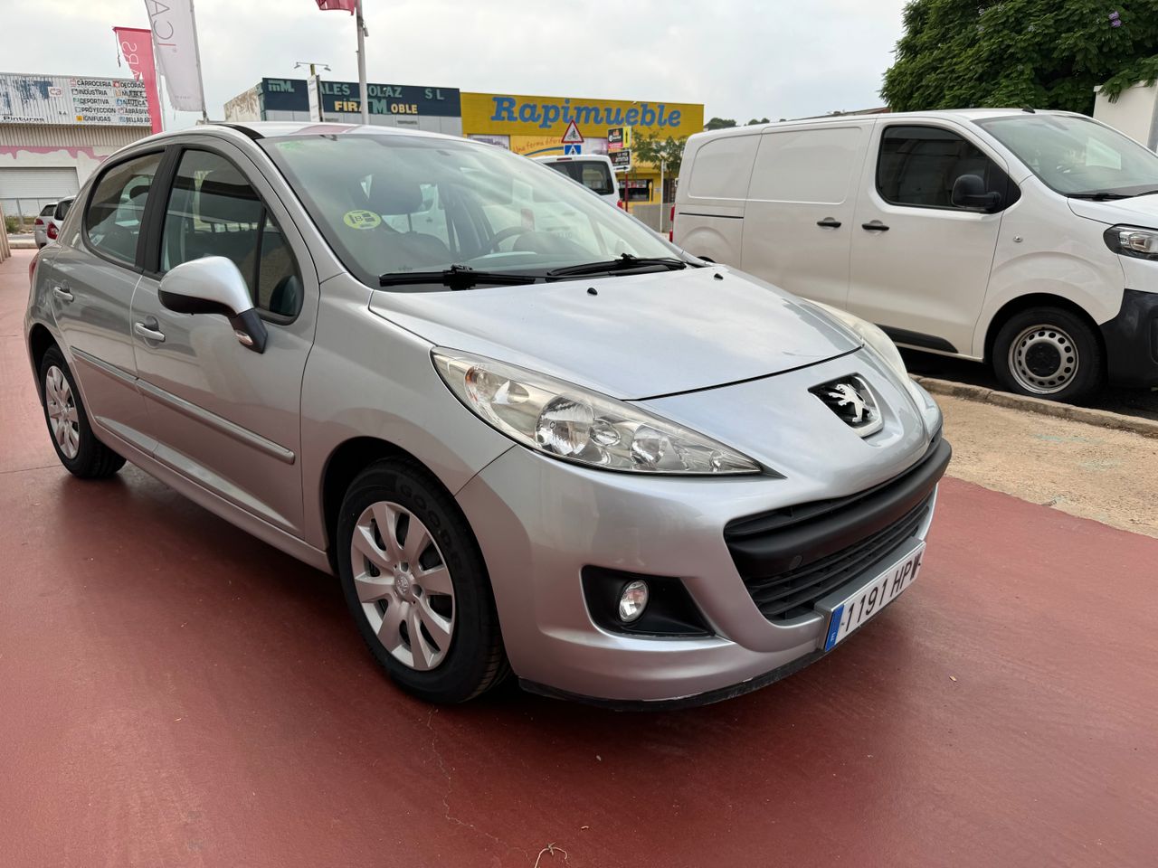 Peugeot 207 ACTIVE 1.4 HDI 70 FAP