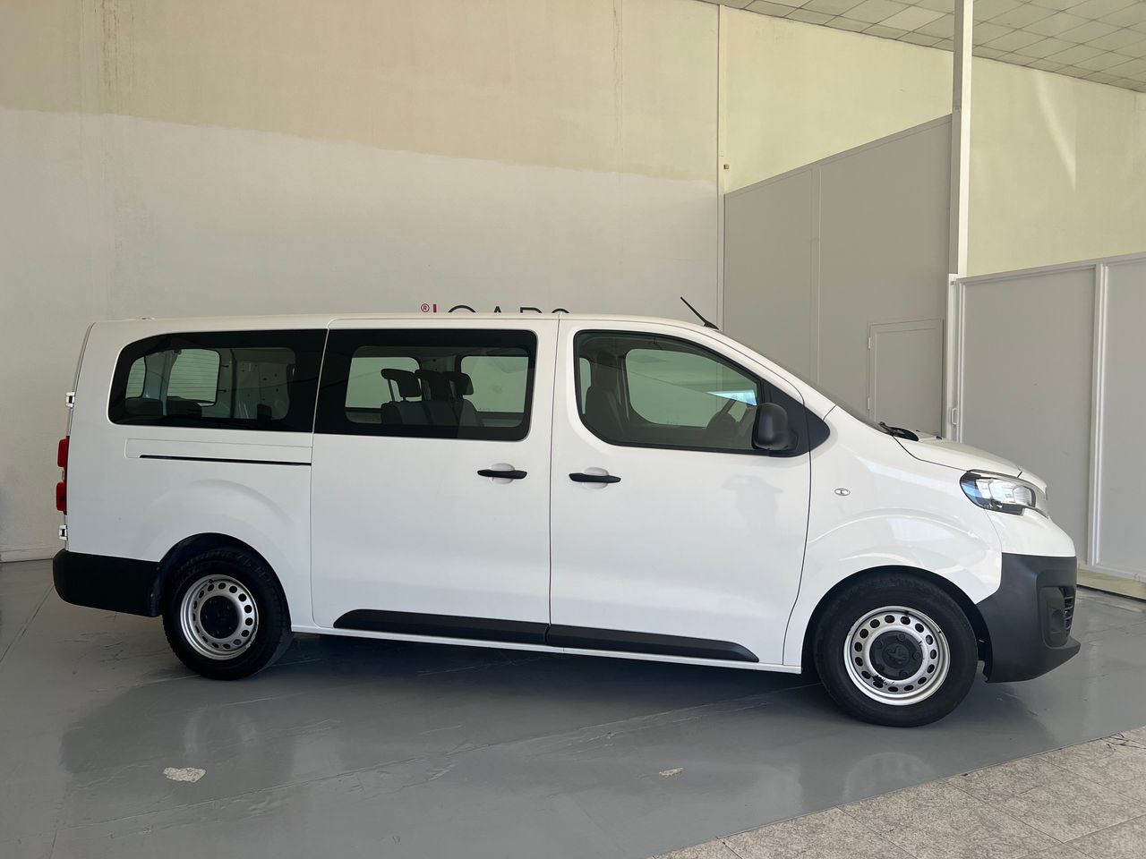 Peugeot Expert Combi BlueHDi 120 SS Long 4p 5 Plazas 