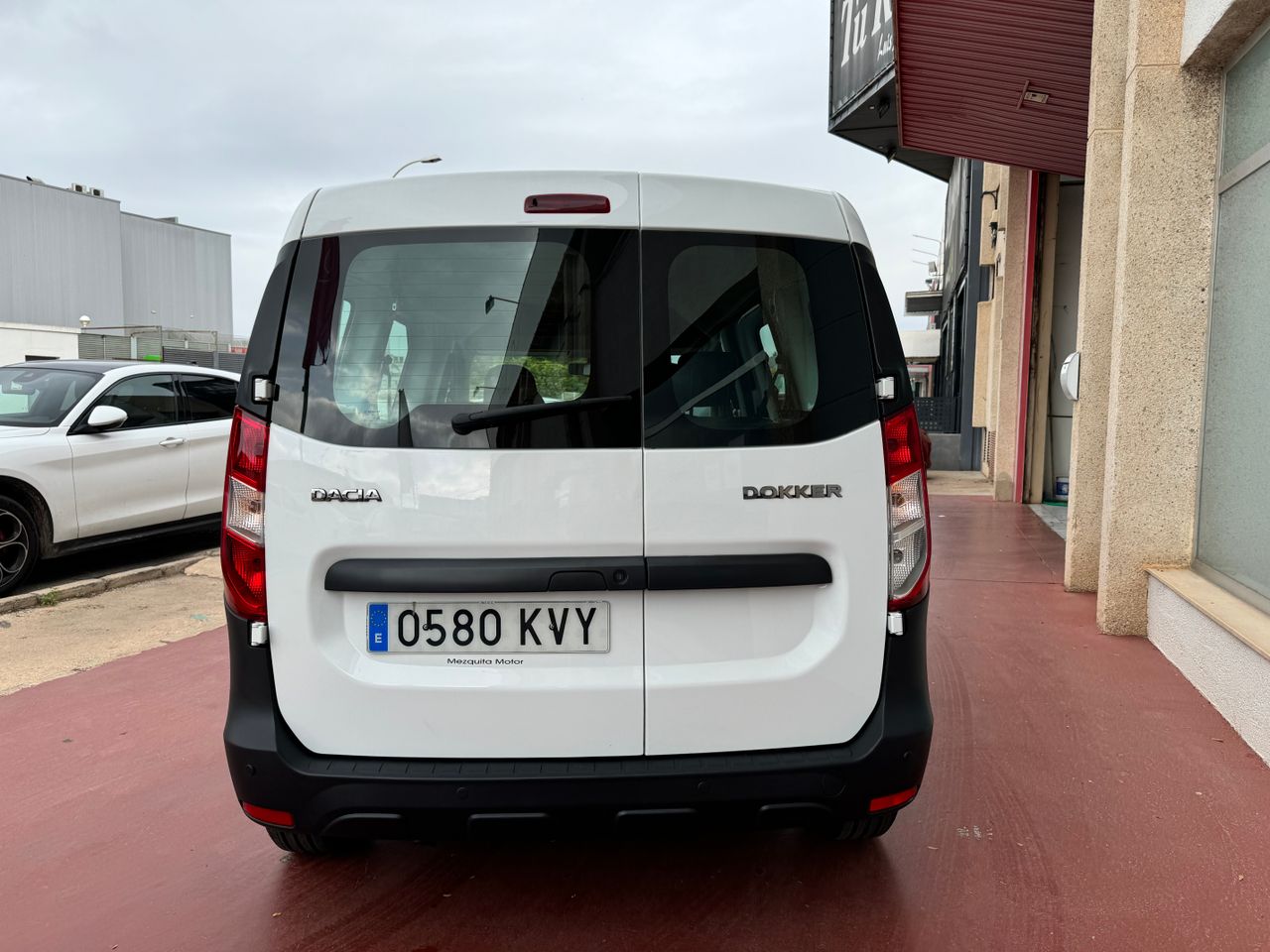 Dacia Dokker 1.6i  AMBIANCE 