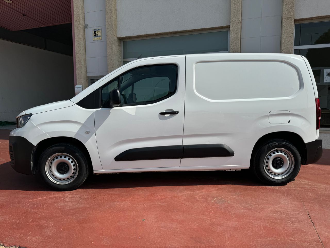 Peugeot Partner premium standard 600kg bluehdi 100s 