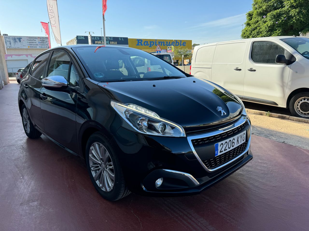 Peugeot 208 5P Signature BlueHDi 73KW (100CV)