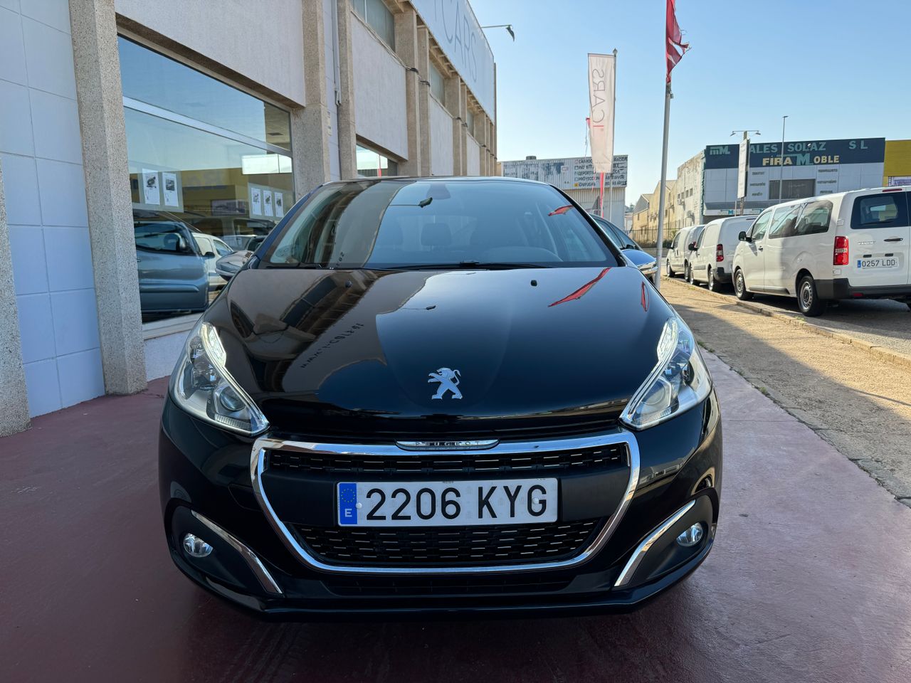 Peugeot 208 5P Signature BlueHDi 73KW (100CV)