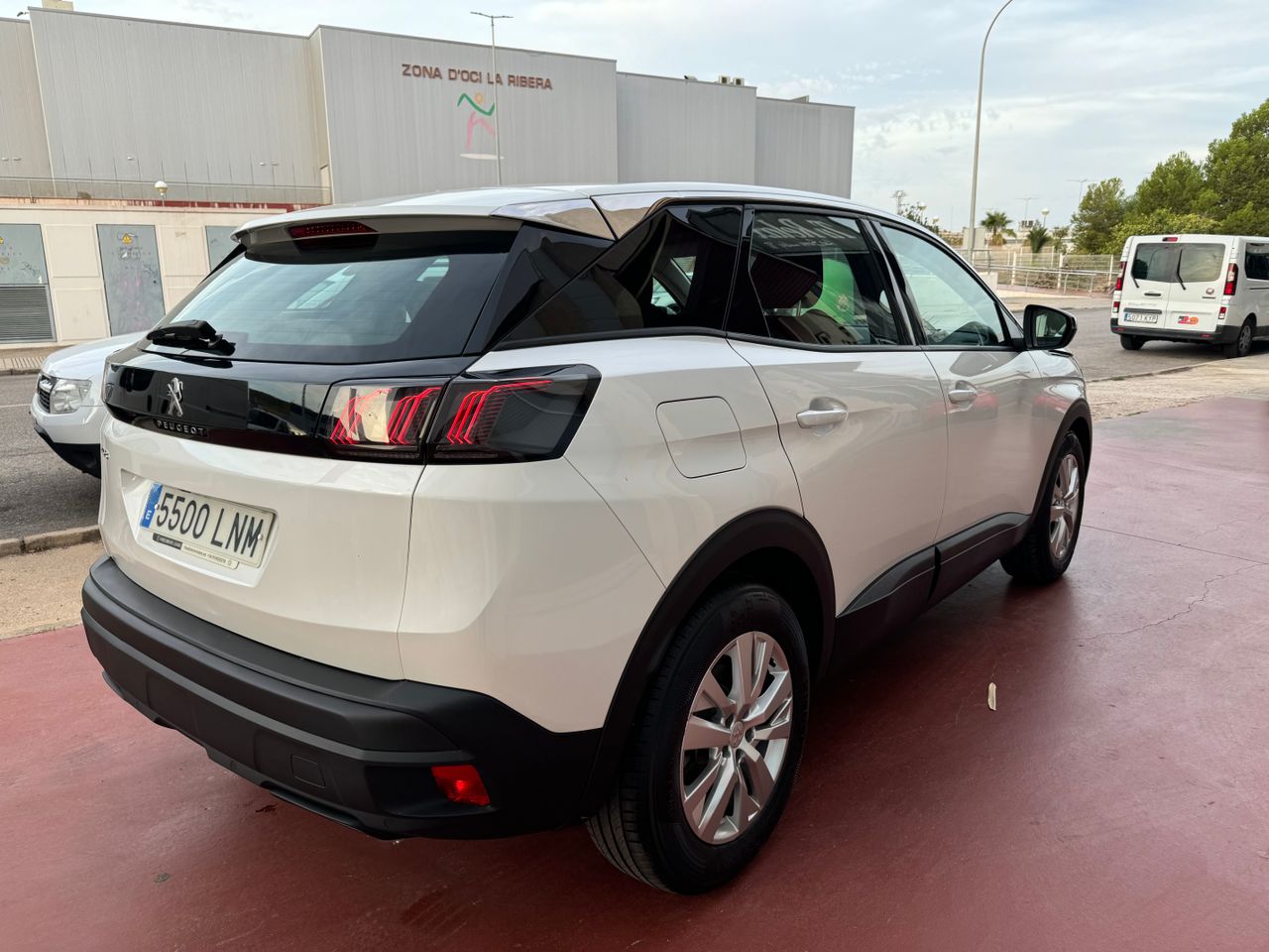 Peugeot 3008 1.5L BlueHDi 96kW (130CV) S&S Allure