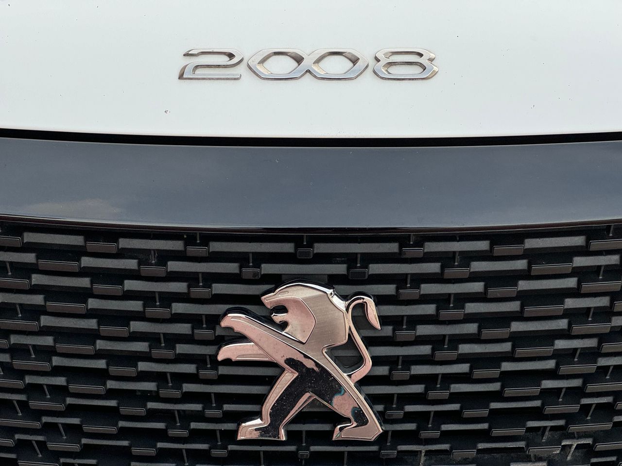 Peugeot 2008 Active BlueHDI 81kW (110CV)