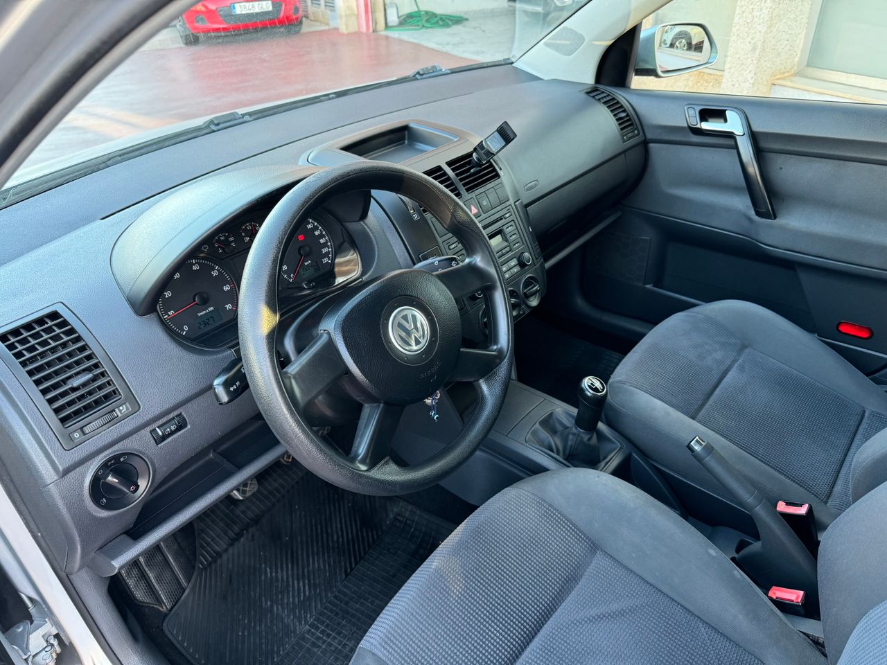 Volkswagen Polo 1.4 Advance 80cv