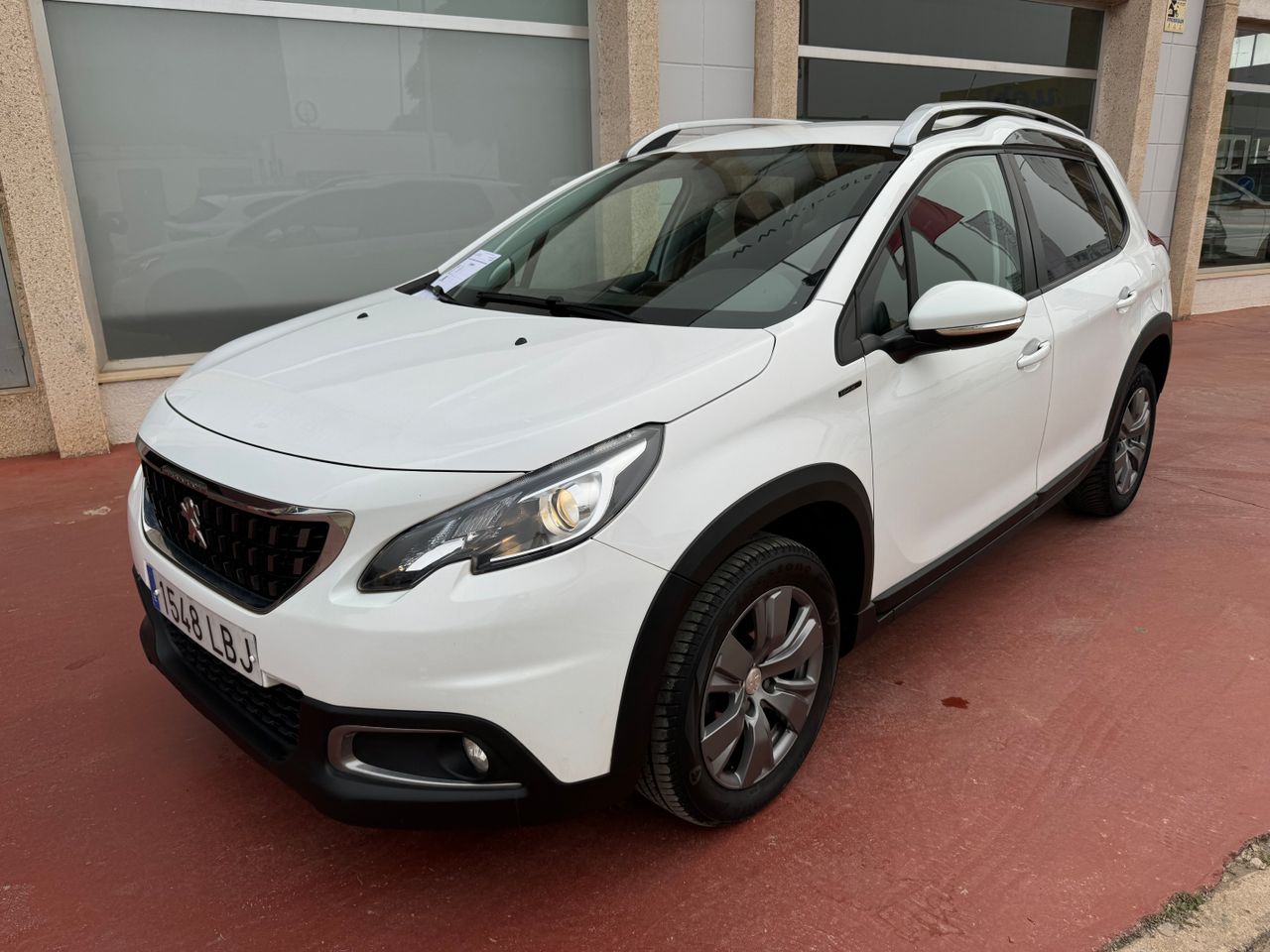 Peugeot 2008 Signature BlueHDi 100 S&S 5 Vel. MAN