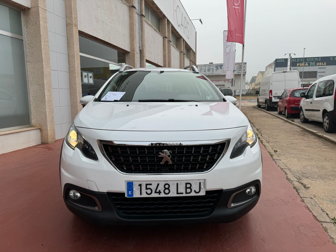 Peugeot 2008 Signature BlueHDi 100 S&S 5 Vel. MAN