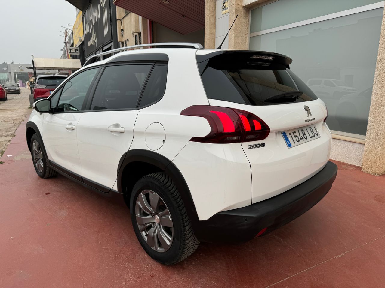 Peugeot 2008 Signature BlueHDi 100 S&S 5 Vel. MAN