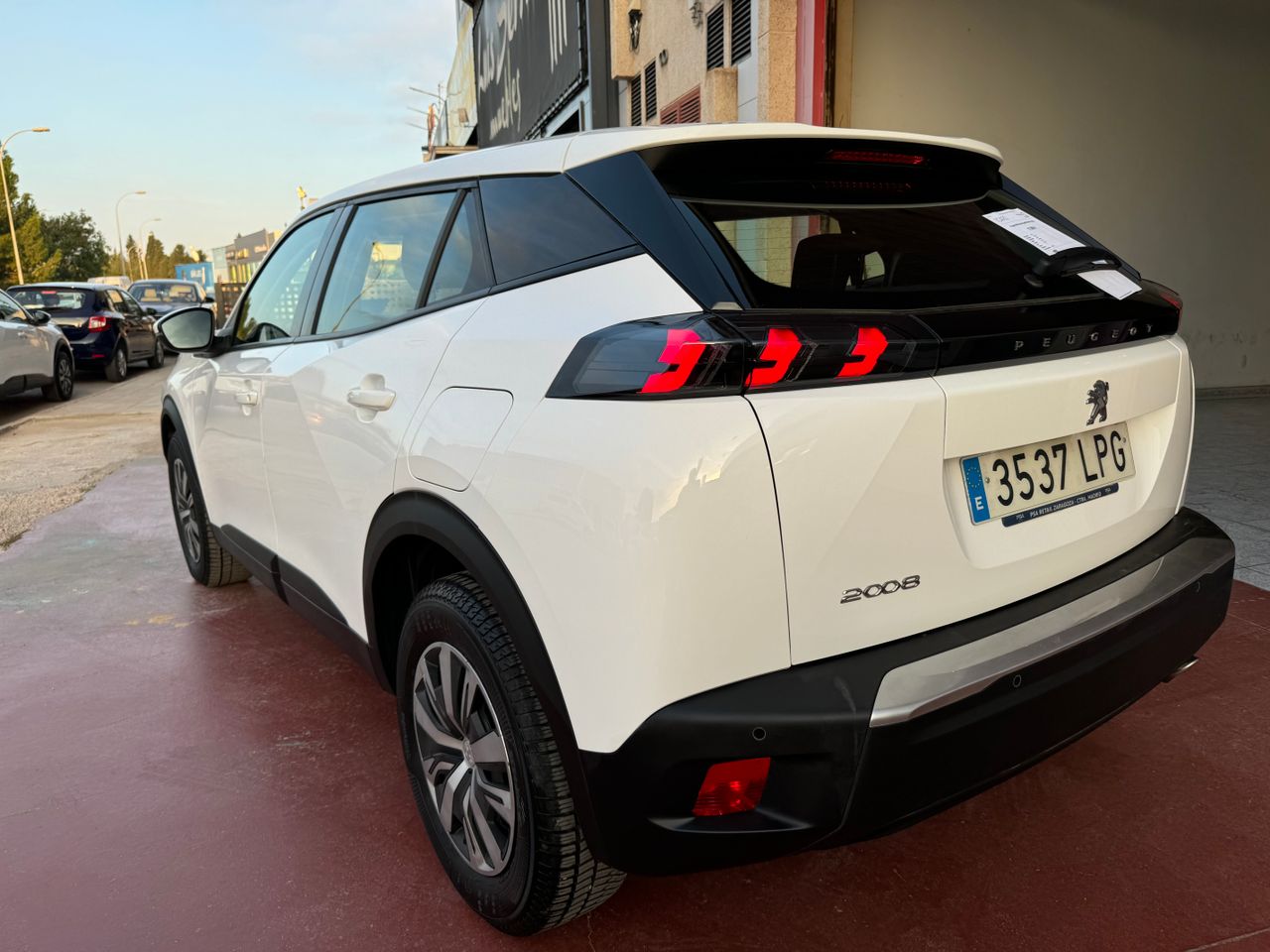 Peugeot 2008 Active BlueHDI 81kW (110CV)