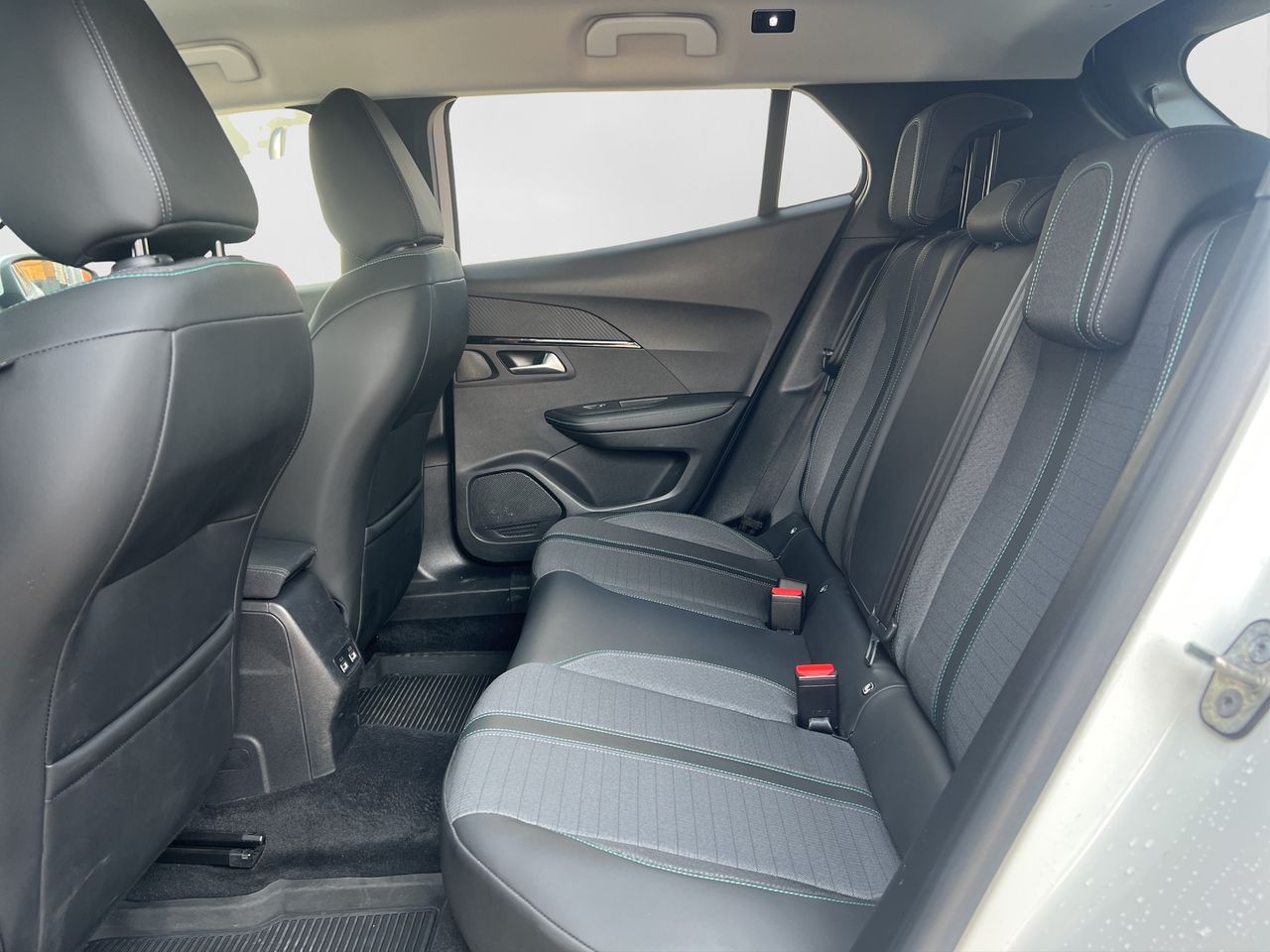 Peugeot 2008 Allure Pack BlueHDI 81kW (110CV)