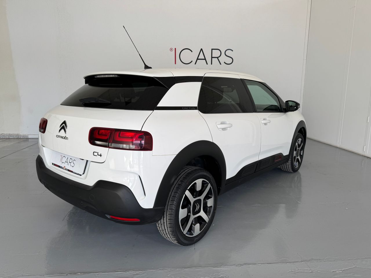 Citroën C4 Cactus BlueHDi 73KW (100CV) Shine