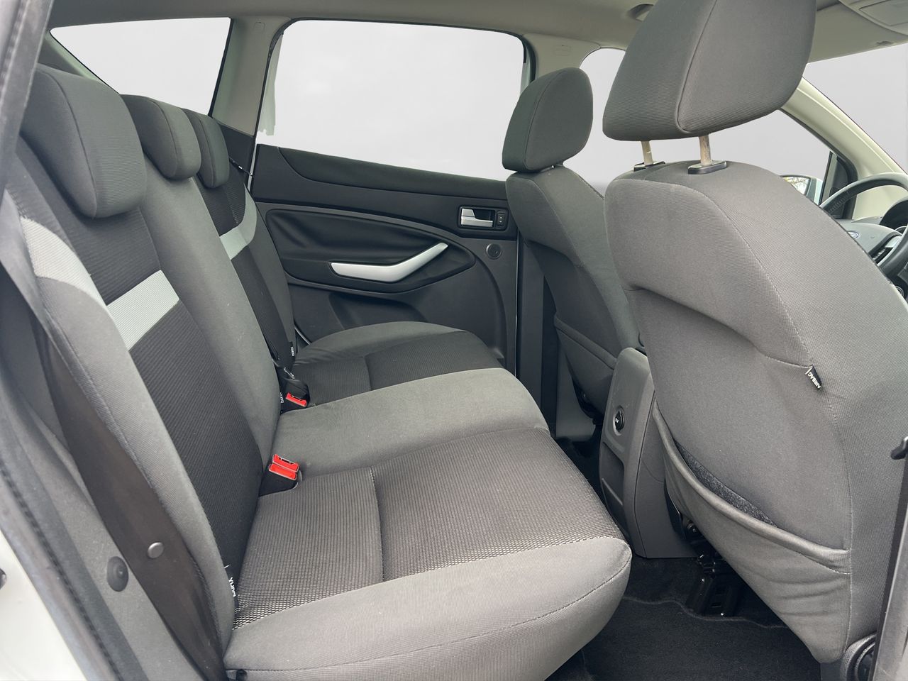 Ford Kuga 2.0 TDCi 140 4x2 Trend
