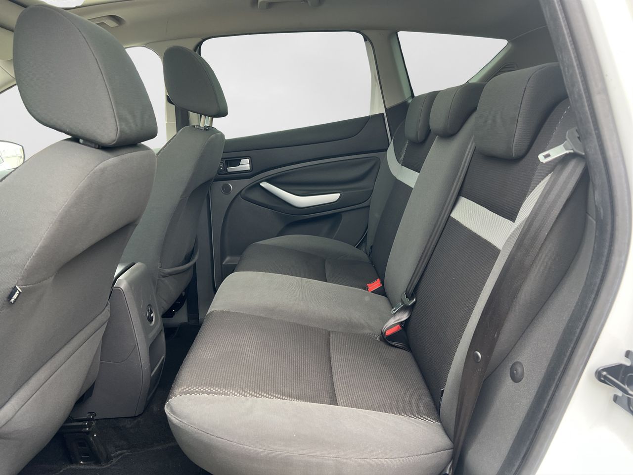 Ford Kuga 2.0 TDCi 140 4x2 Trend