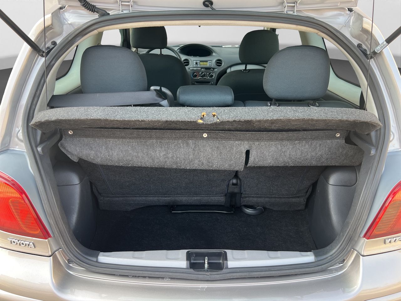 Toyota Yaris 1.3 VVT-i Expo