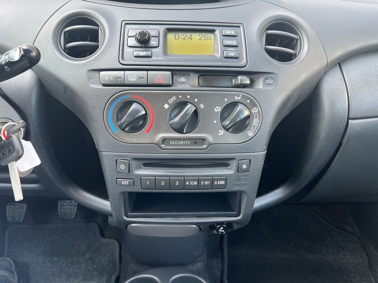 Toyota Yaris 1.3 VVT-i Expo