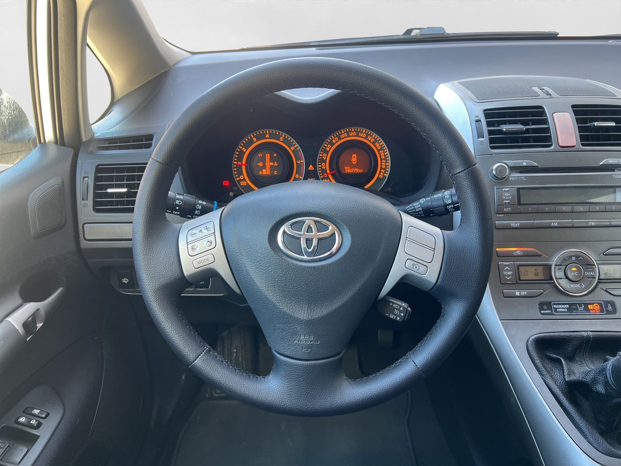 Toyota Auris 1.6 VVT-i Dual Luna