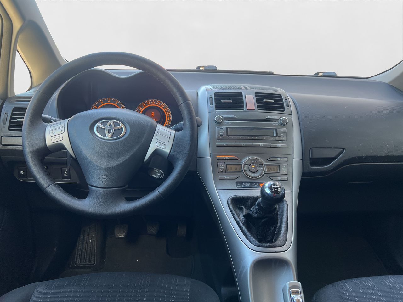 Toyota Auris 1.6 VVT-i Dual Luna