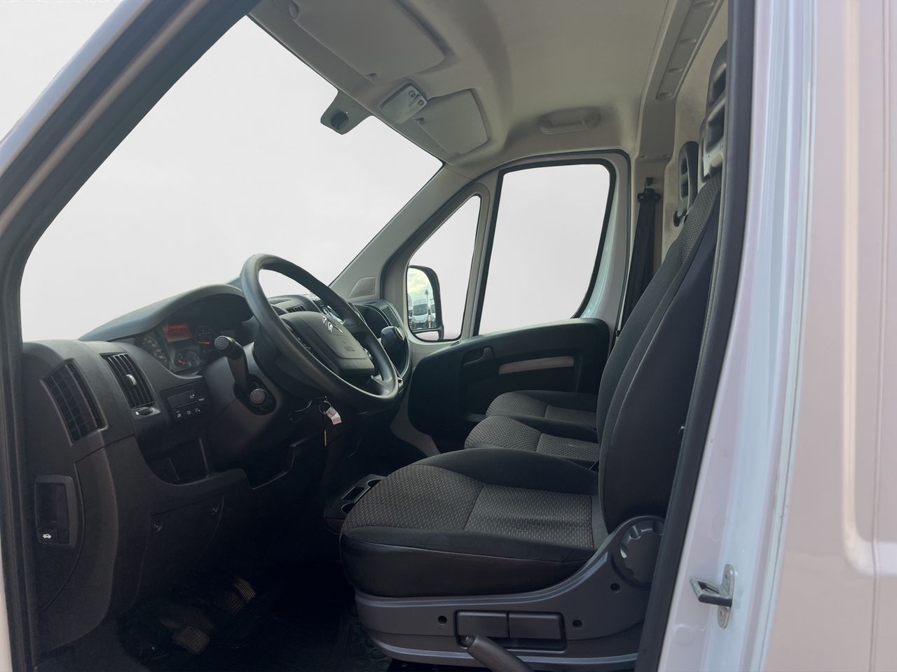 Citroën Jumper BLUEHDI 140 S/S 6V FURGÓN 35L3H2 