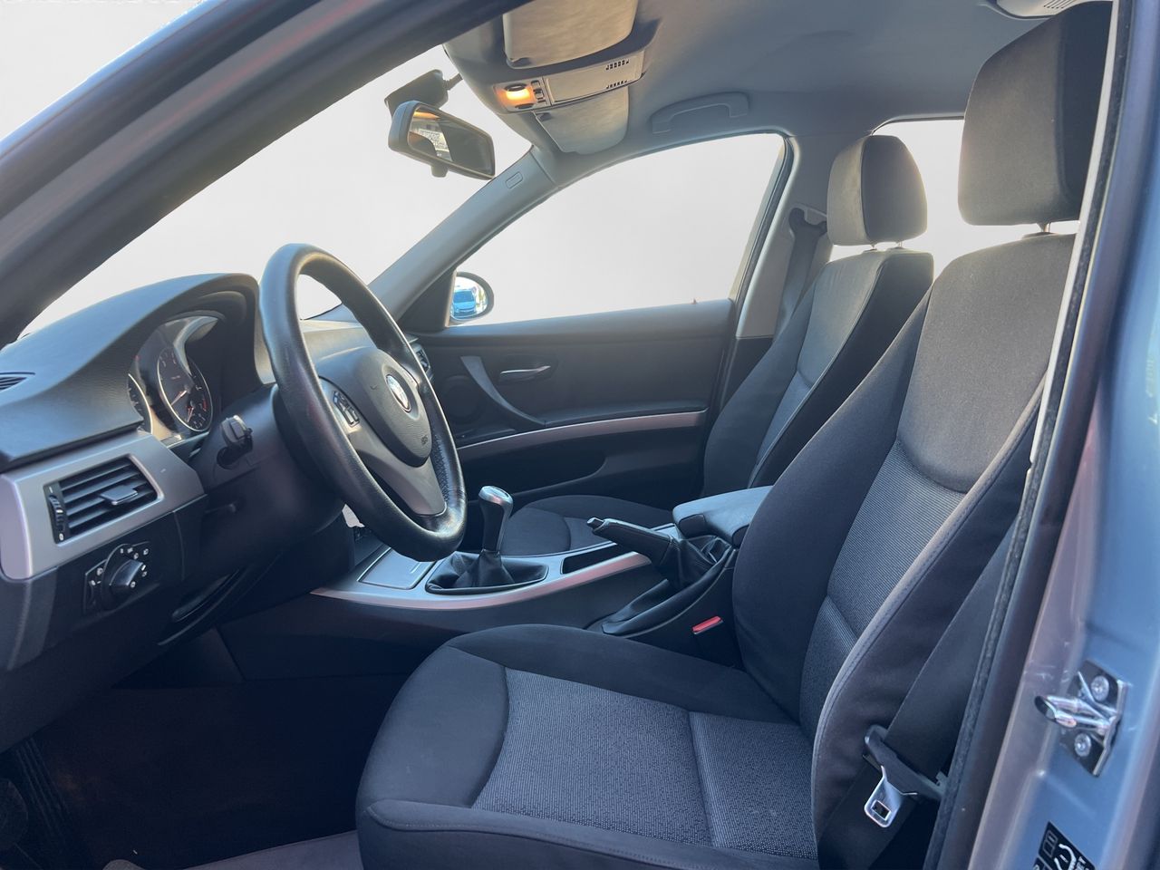 BMW Serie 3 320i (E90)