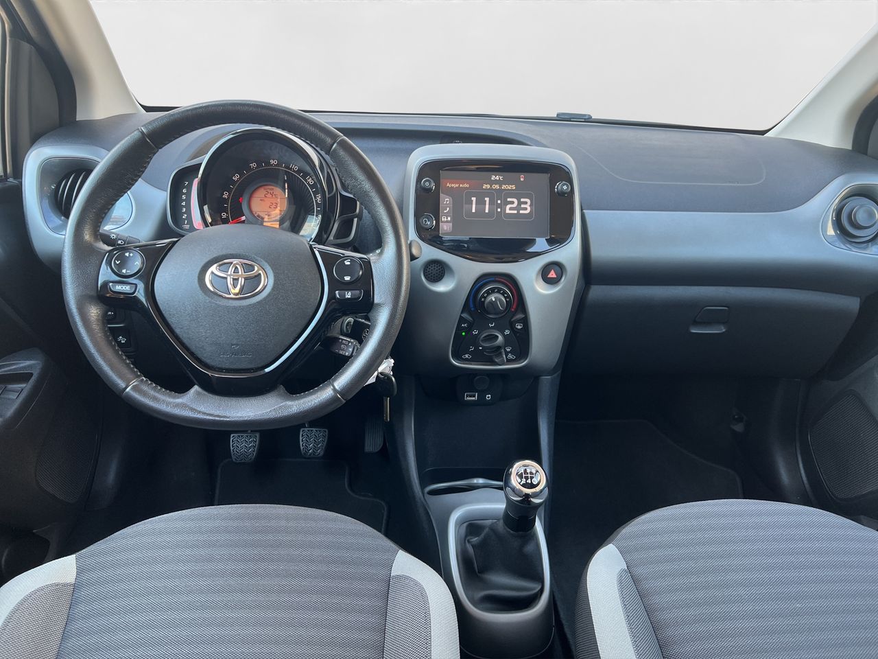 Toyota Aygo 1.0 70 x-play