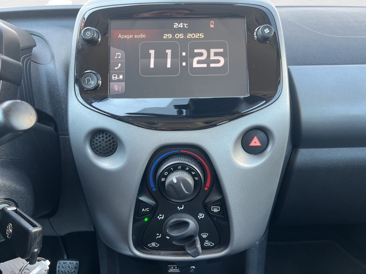 Toyota Aygo 1.0 70 x-play