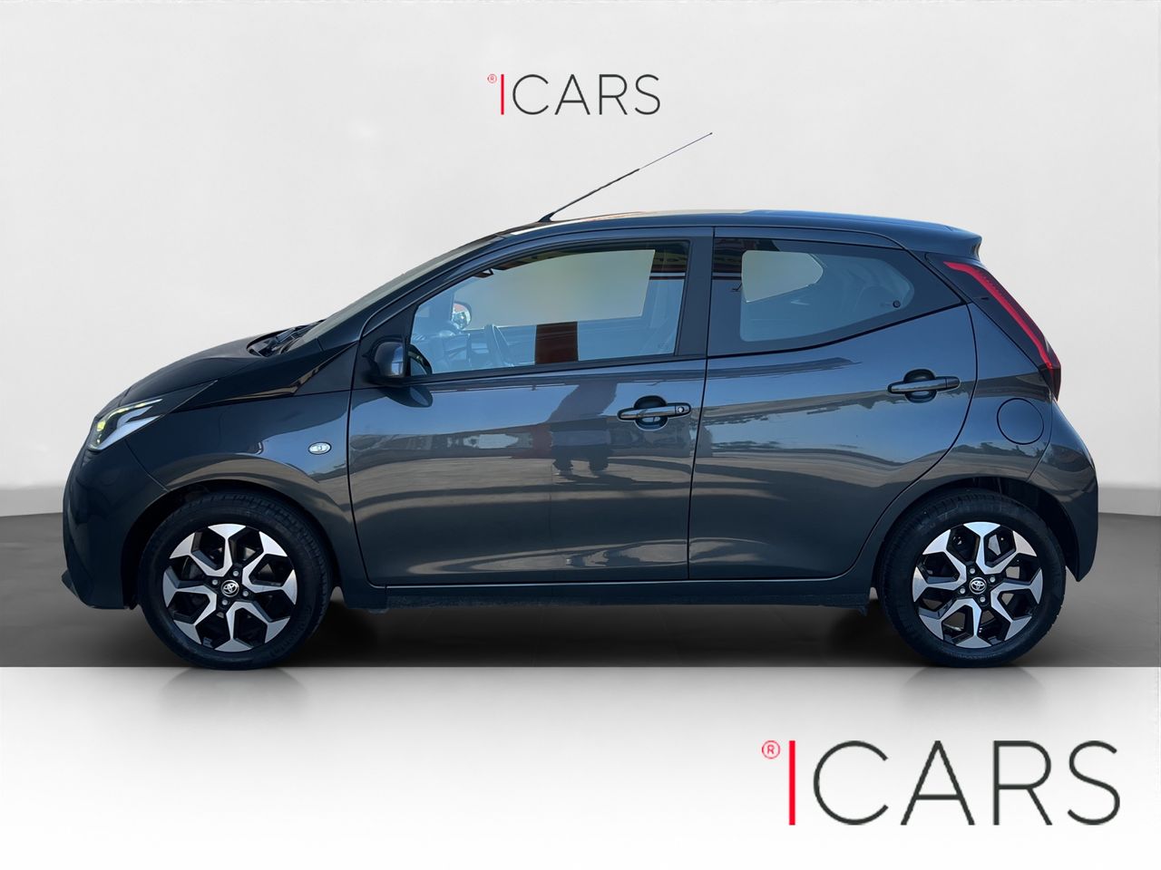 Toyota Aygo 1.0 70 x-play