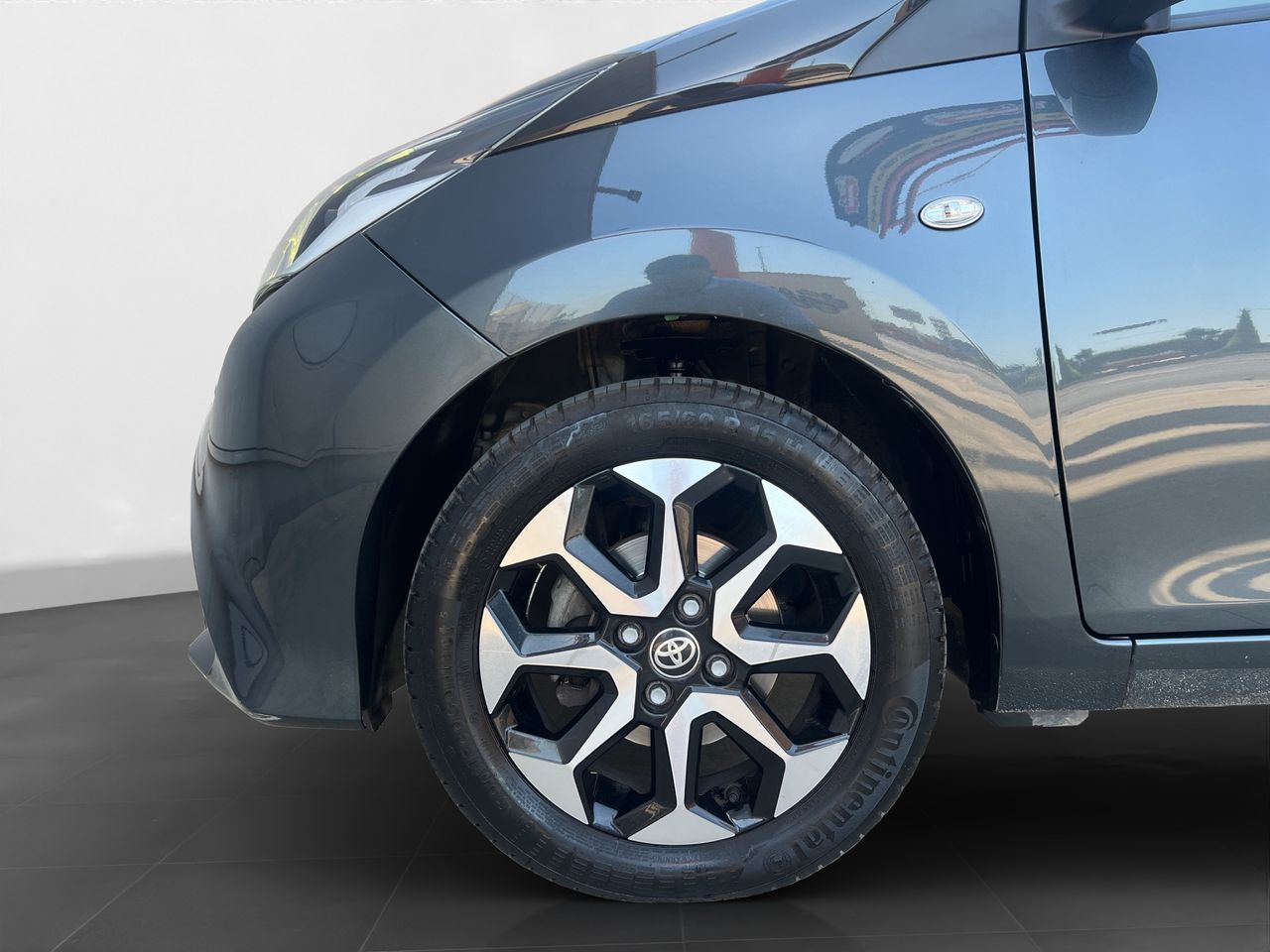 Toyota Aygo 1.0 70 x-play