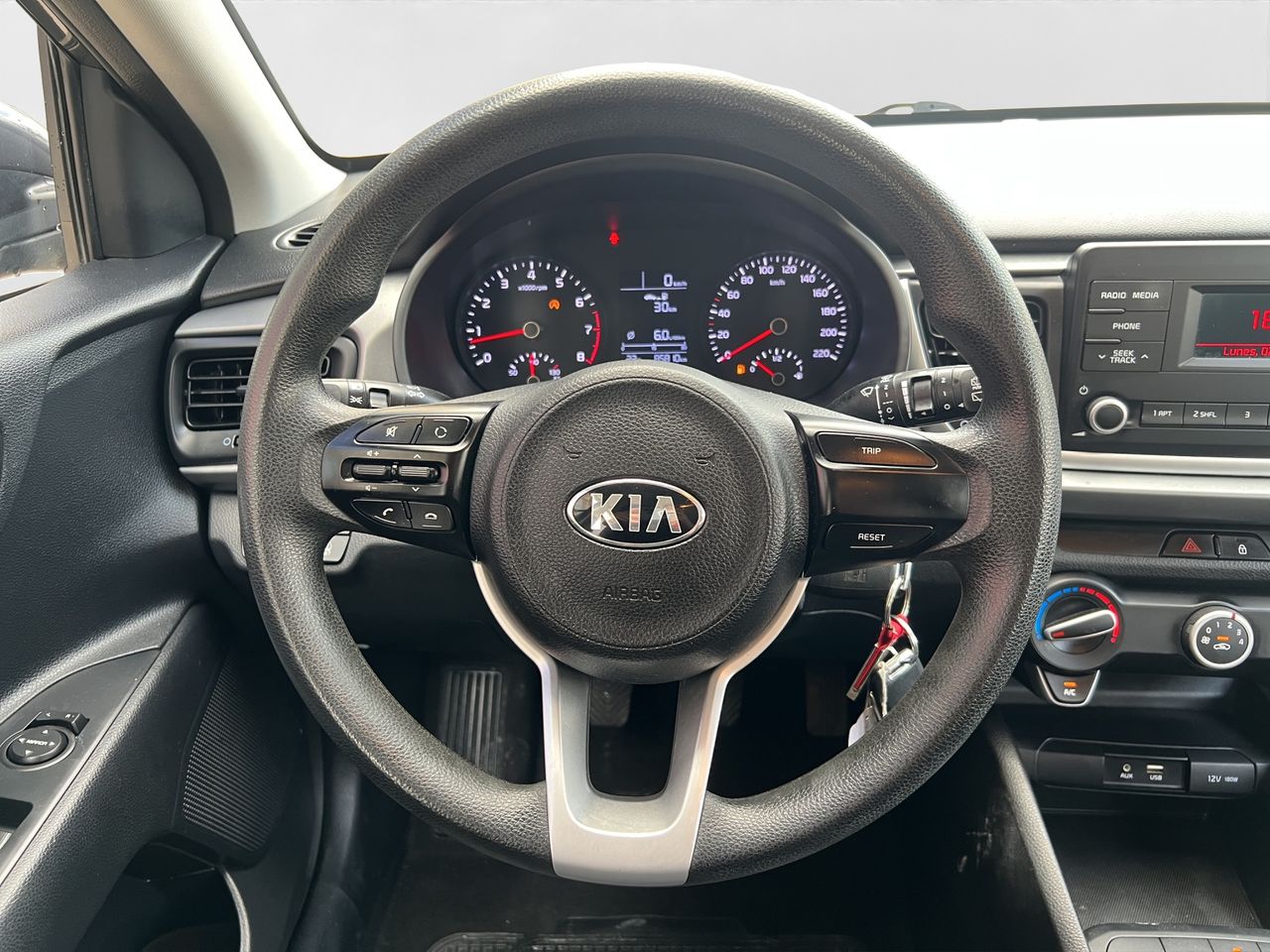 Kia Rio 1.2 CVVT 62kW (84CV) Concept