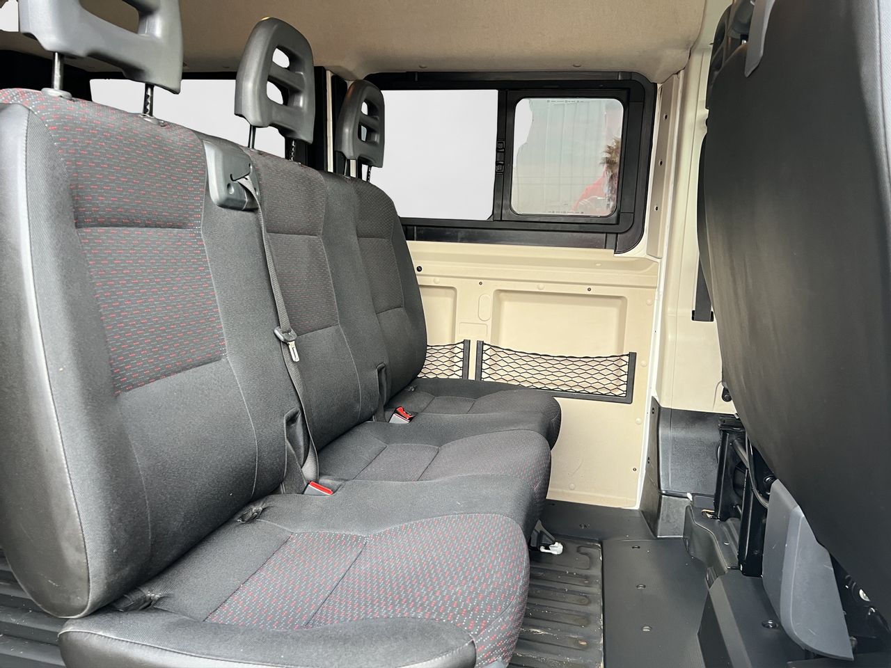 Peugeot Boxer COMBI 5/9 PL. 330 L1H1 BHDI 120 S&S 6 VEL. 