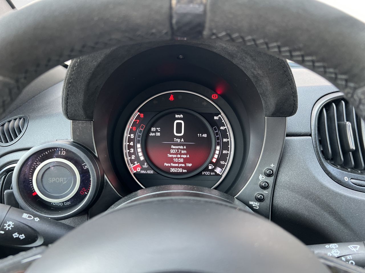 Abarth 500 695 1.4 16v T-Jet 132kW (180 CV)