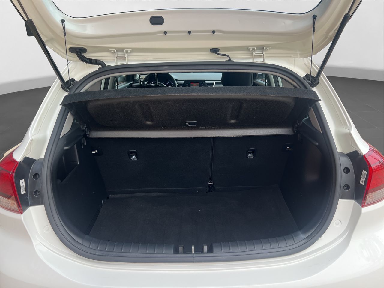 Kia Rio 1.2 CVVT 62kW (84CV) Tech